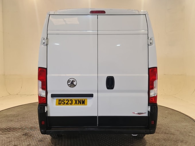 2025 Vauxhall Movano