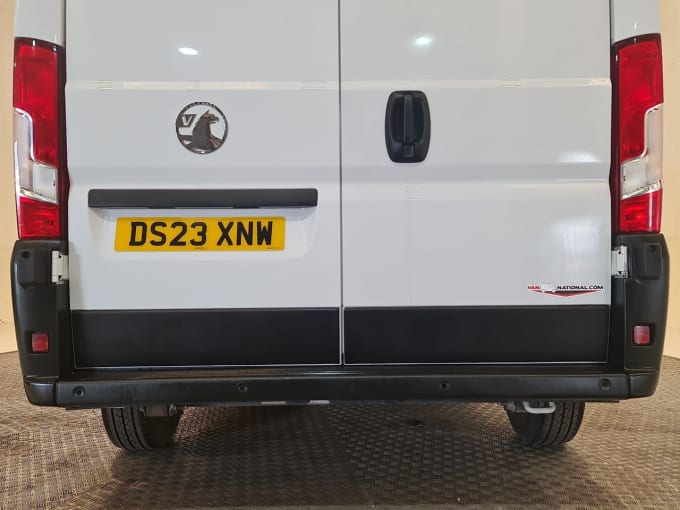 2025 Vauxhall Movano