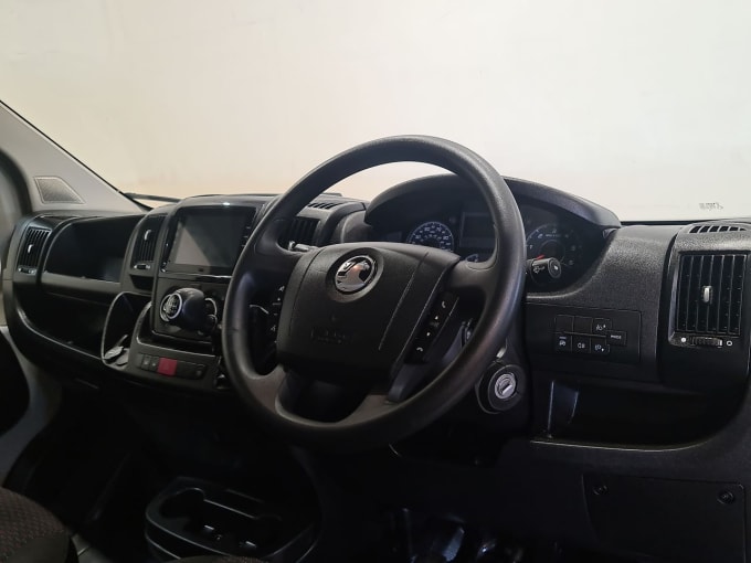 2025 Vauxhall Movano