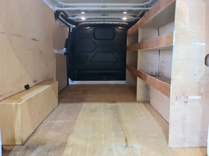 2025 Ford Transit Custom