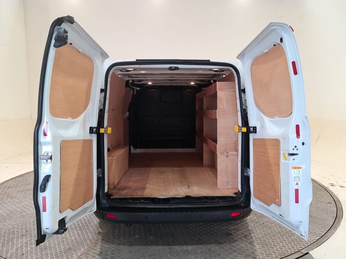 2025 Ford Transit Custom