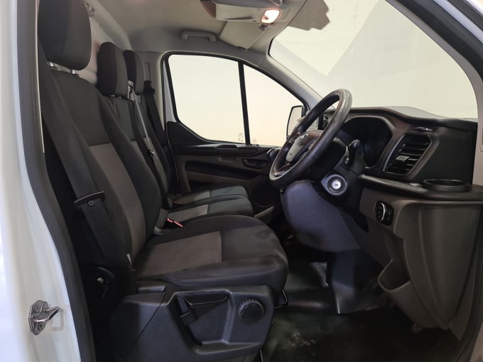 2025 Ford Transit Custom