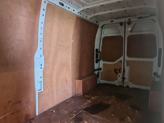 2025 Renault Master