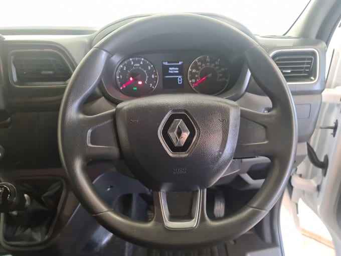 2025 Renault Master