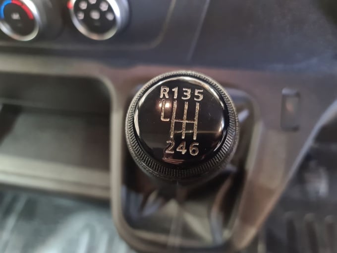2025 Renault Master