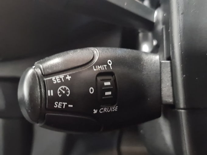 2025 Vauxhall Vivaro