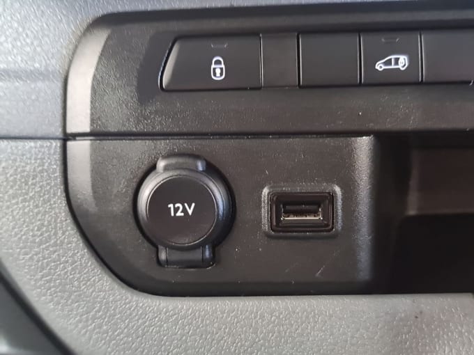 2025 Vauxhall Vivaro