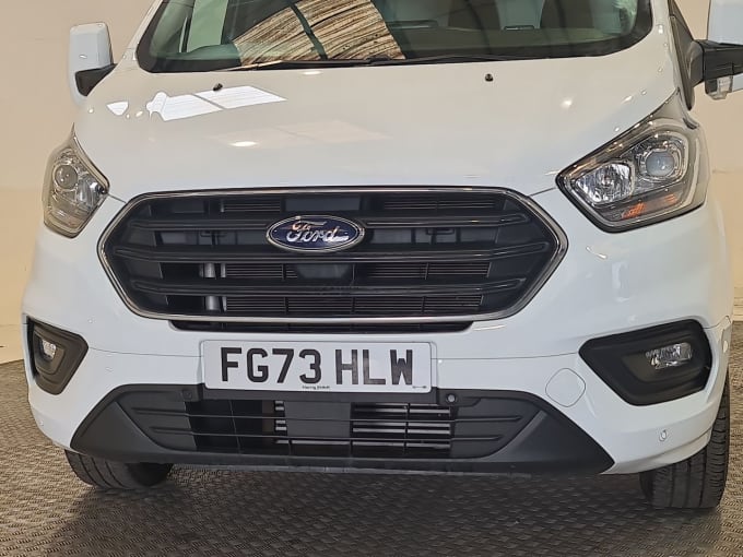 2025 Ford Transit Custom