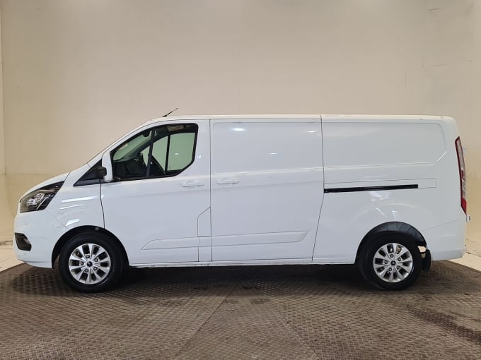 2025 Ford Transit Custom