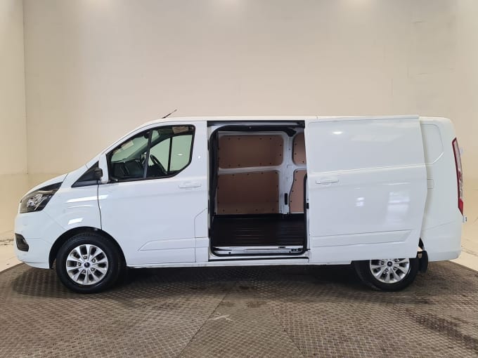 2025 Ford Transit Custom