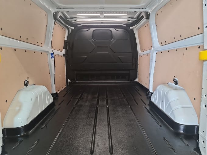 2025 Ford Transit Custom