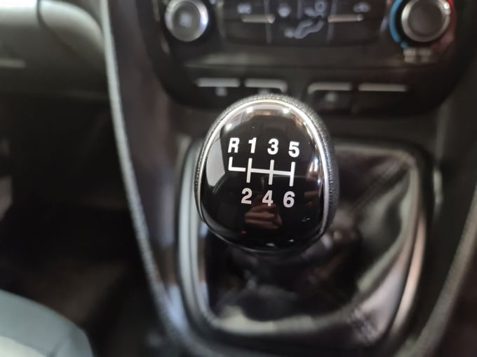 2025 Ford Transit Connect