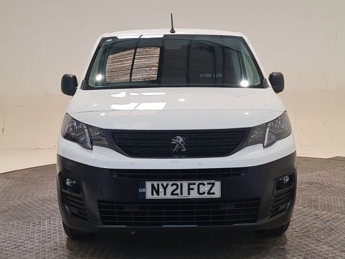 2025 Peugeot Partner