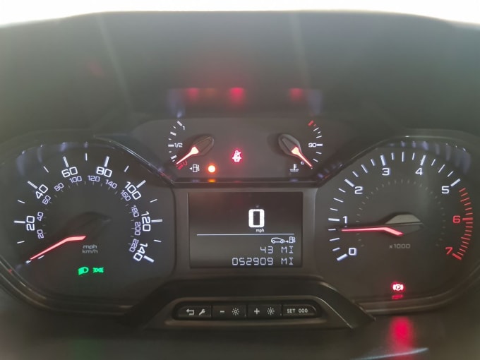 2025 Peugeot Partner
