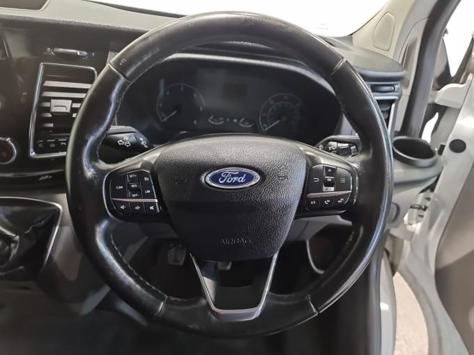 2025 Ford Transit Custom
