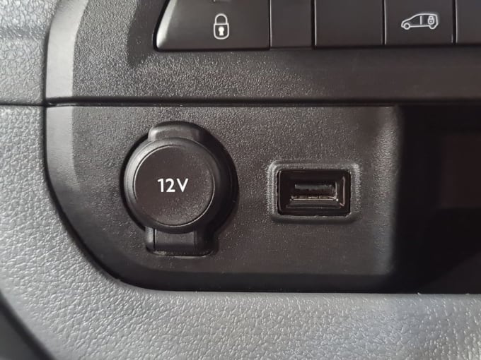 2025 Vauxhall Vivaro