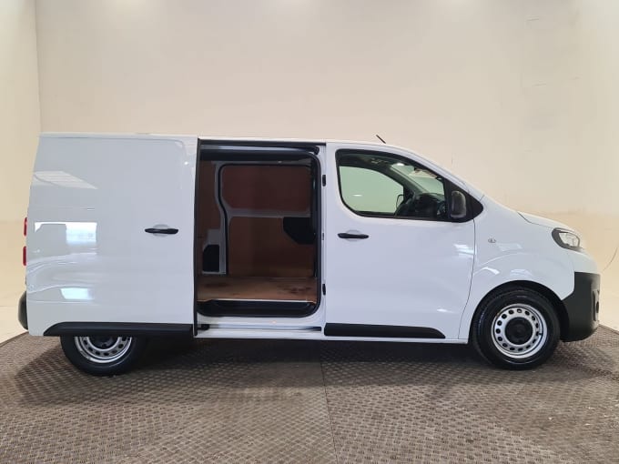 2025 Peugeot Expert