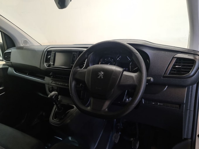 2025 Peugeot Expert