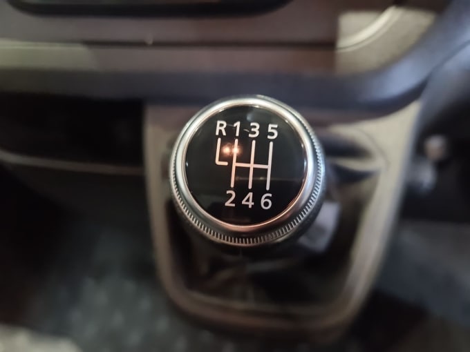 2025 Renault Trafic