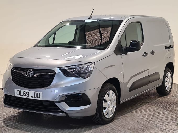 2025 Vauxhall Combo