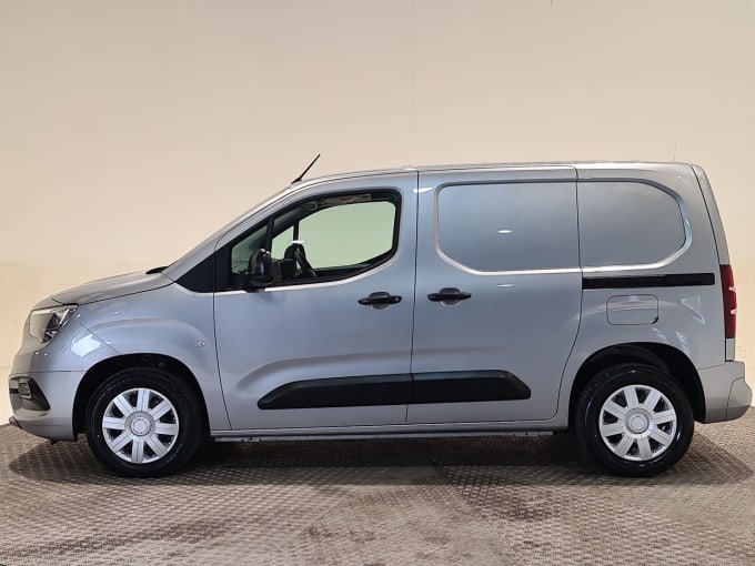 2025 Vauxhall Combo