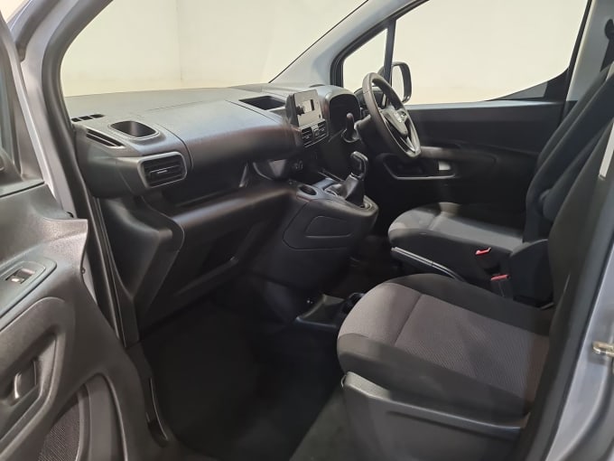 2025 Vauxhall Combo