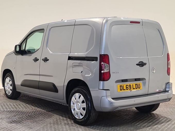 2025 Vauxhall Combo