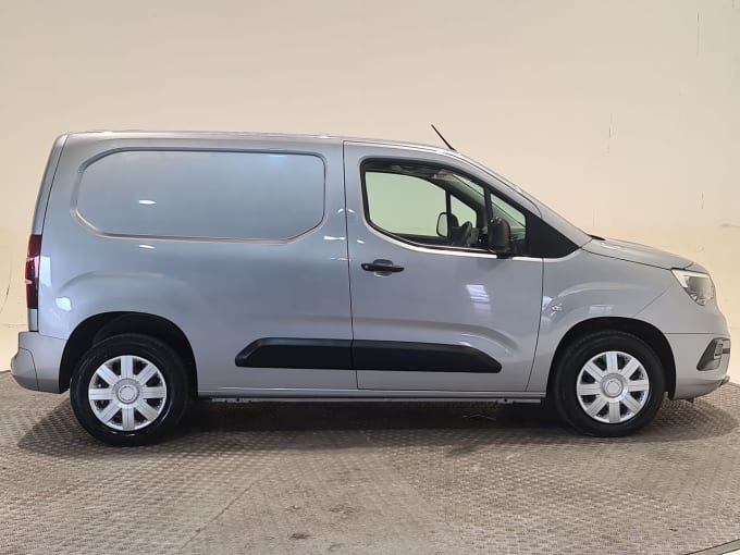 2025 Vauxhall Combo