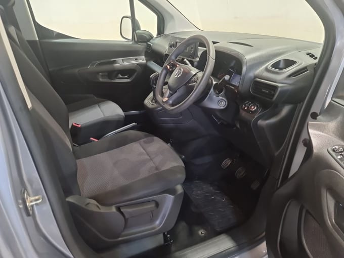 2025 Vauxhall Combo