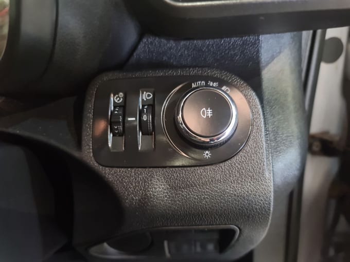 2025 Vauxhall Combo