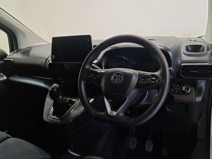 2025 Vauxhall Combo