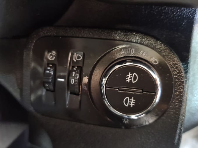 2025 Vauxhall Combo