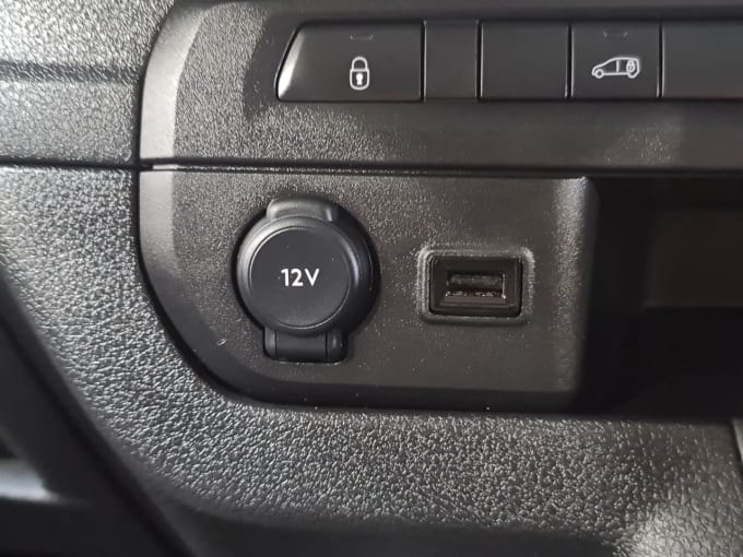 2025 Vauxhall Vivaro