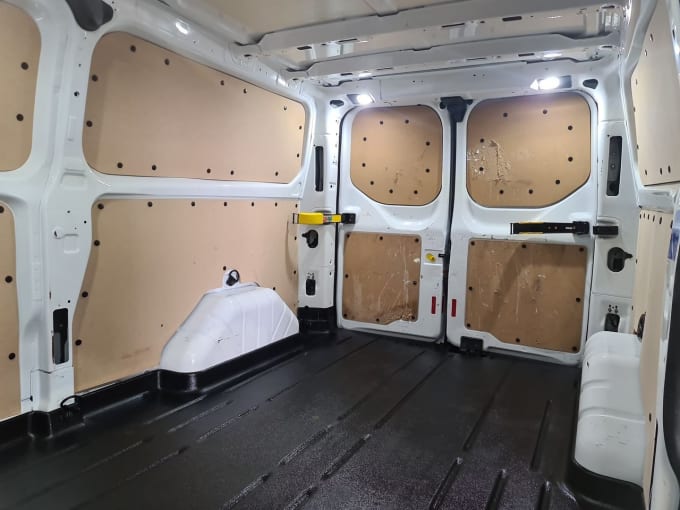 2025 Ford Transit Custom