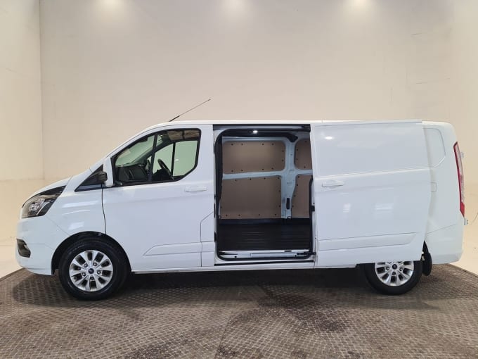 2025 Ford Transit Custom