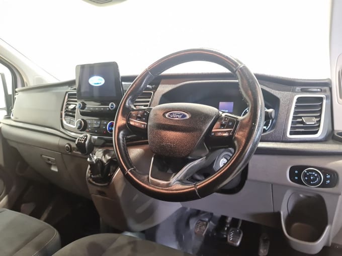 2025 Ford Transit Custom