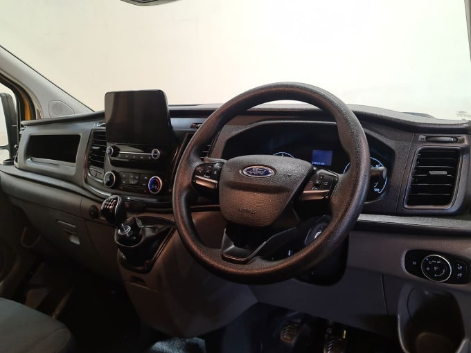2025 Ford Transit Custom