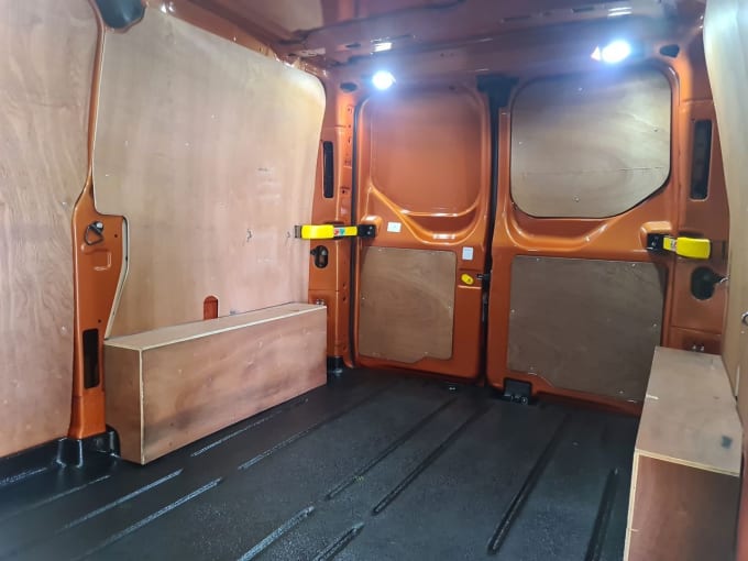 2025 Ford Transit Custom