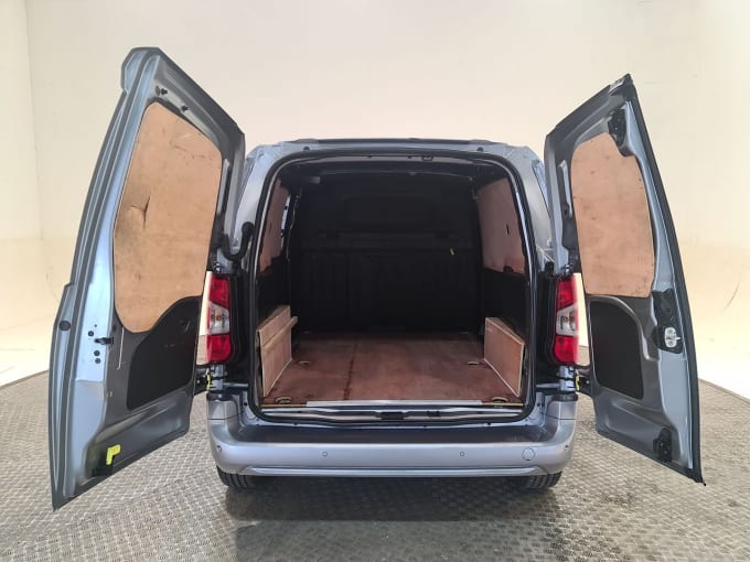 2025 Vauxhall Combo