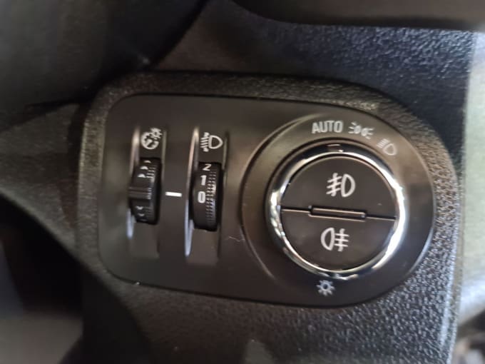 2025 Vauxhall Combo