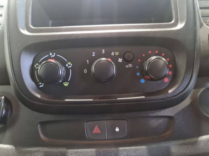 2025 Renault Trafic