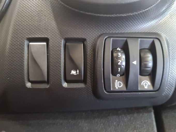 2025 Renault Trafic