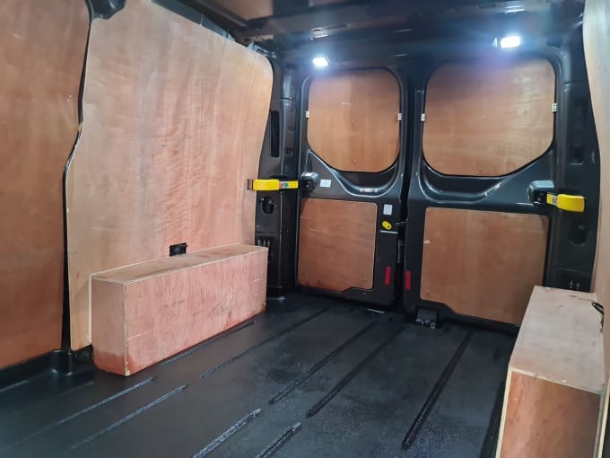 2025 Ford Transit Custom