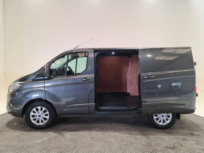 2025 Ford Transit Custom