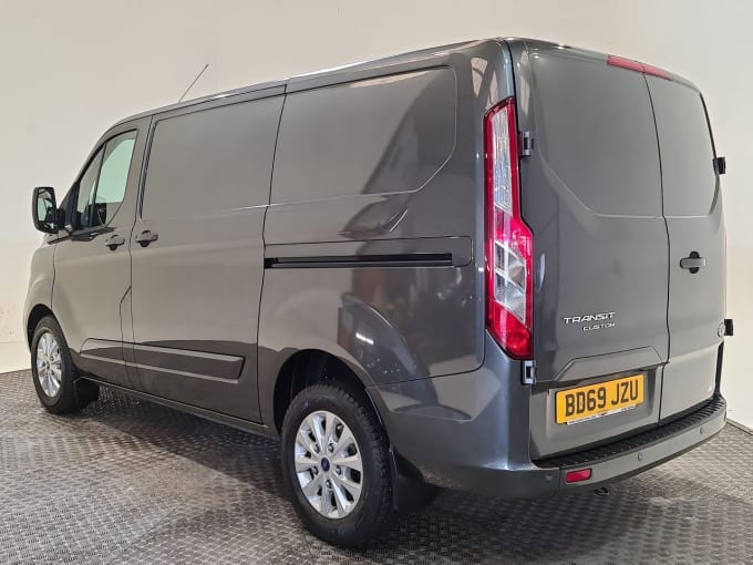 2025 Ford Transit Custom