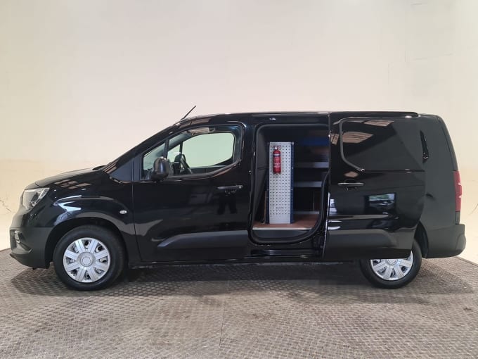 2025 Vauxhall Combo
