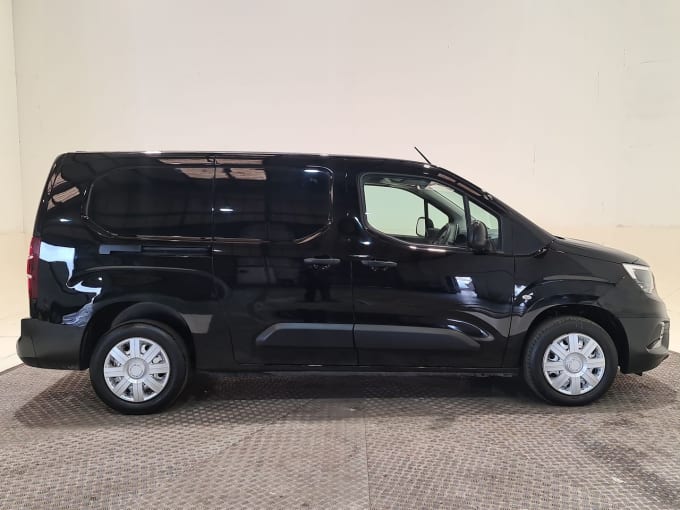 2025 Vauxhall Combo