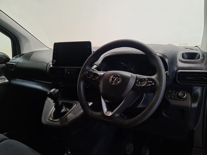 2025 Vauxhall Combo