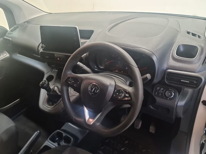 2025 Vauxhall Combo
