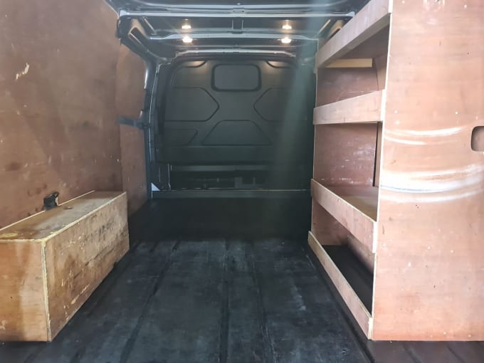 2025 Ford Transit Custom